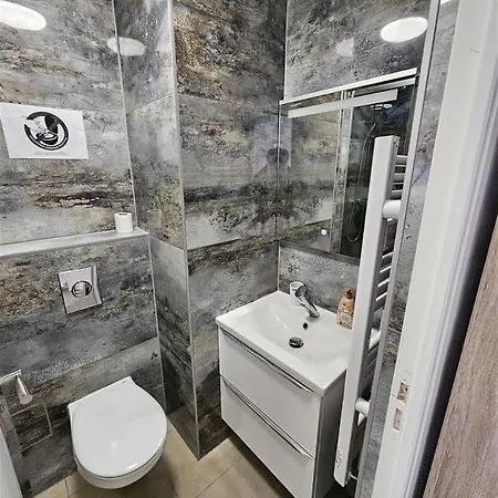 Immostrasbourg - Orangerie - Hebergements Classes Proche Centre Et Conseil D'europe